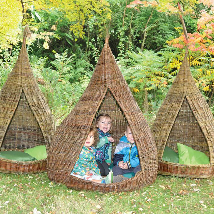 Cosy Large Wicker Cosy Pod 31087-1