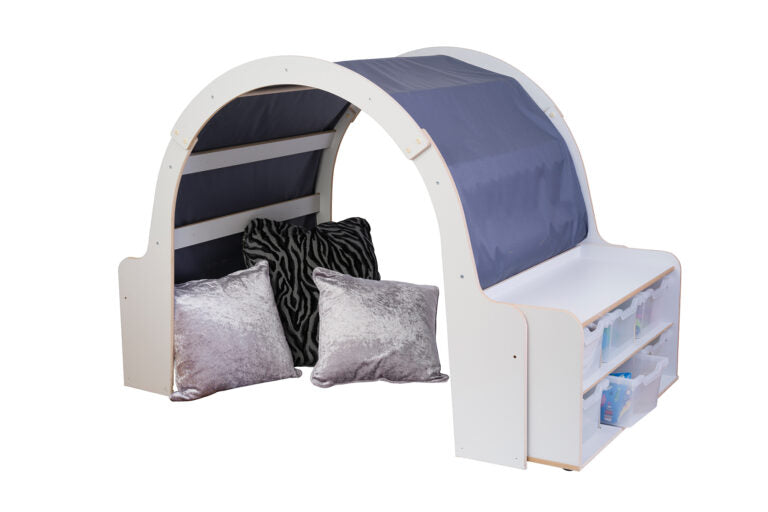 Solway Indoor Den With Canopy And Curtains