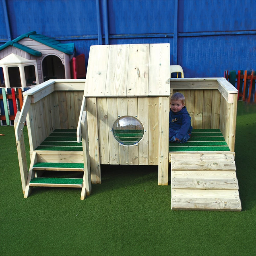 Climb & Shuffle Unit With Pitch Roof And Ramp