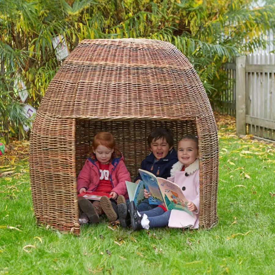 Cosy Outdoor Wicker Group Reader's Pod 26566-1
