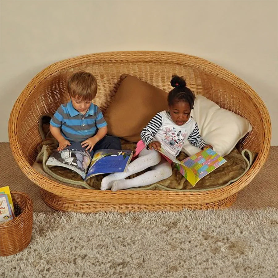 Cosy Wicker Reading Couch 13925-1