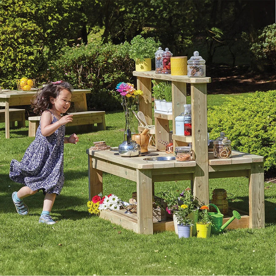 Island Mud Kitchen