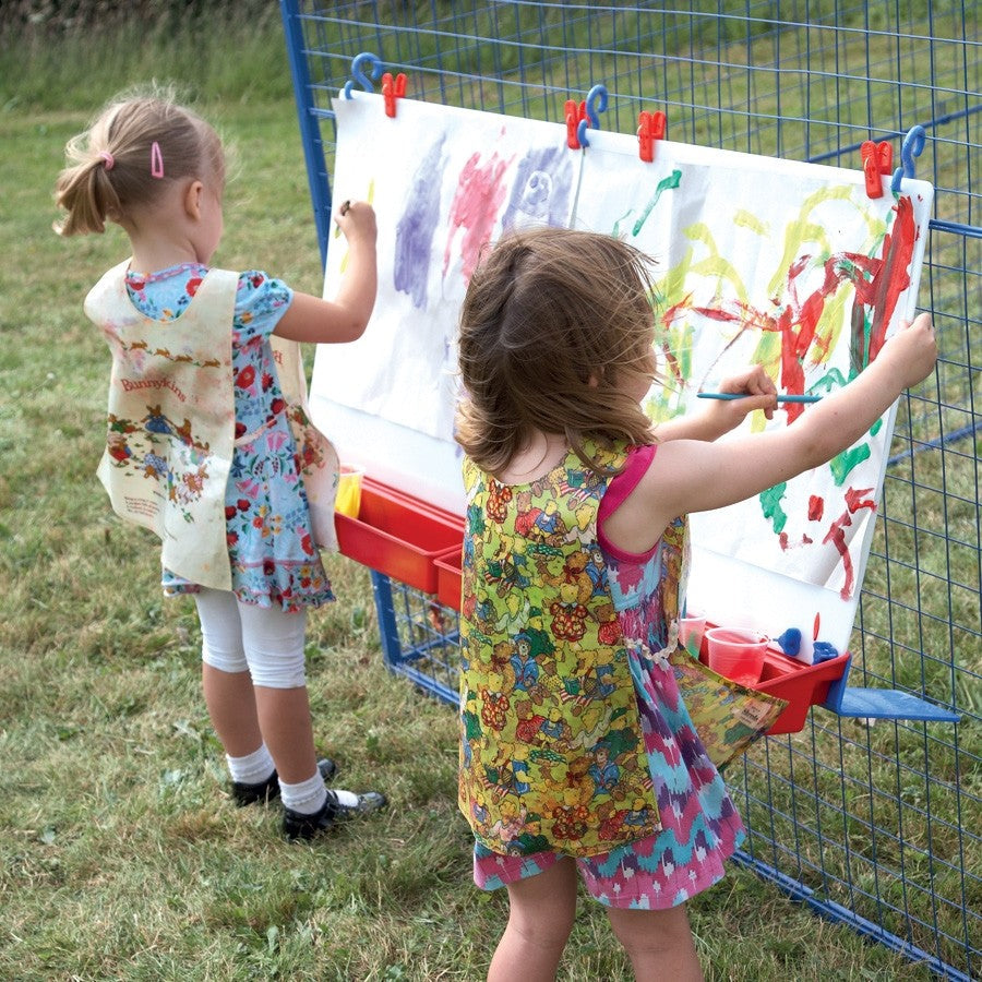 Double Hanging Fence Easel