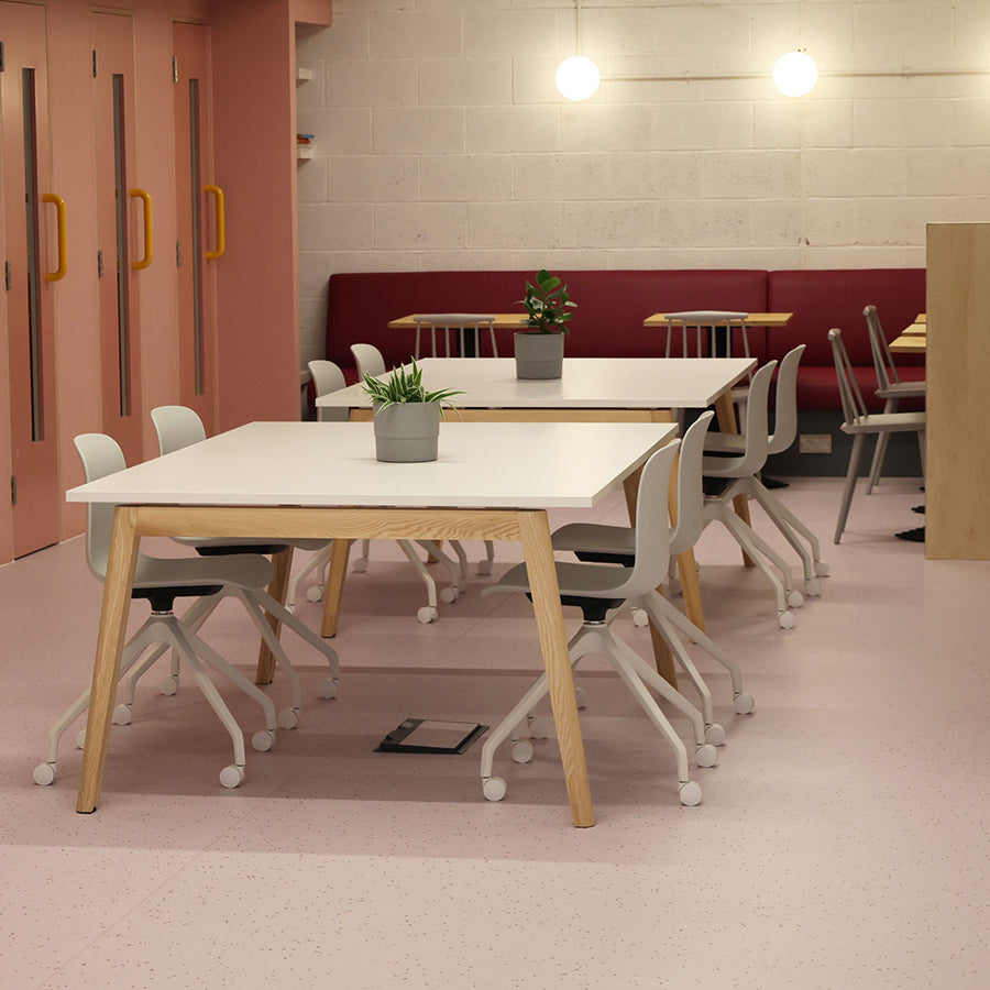 Flux Task Swiss Chair